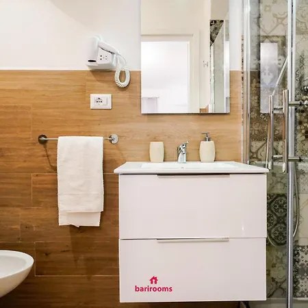 Barirooms - Melo 3* Bari